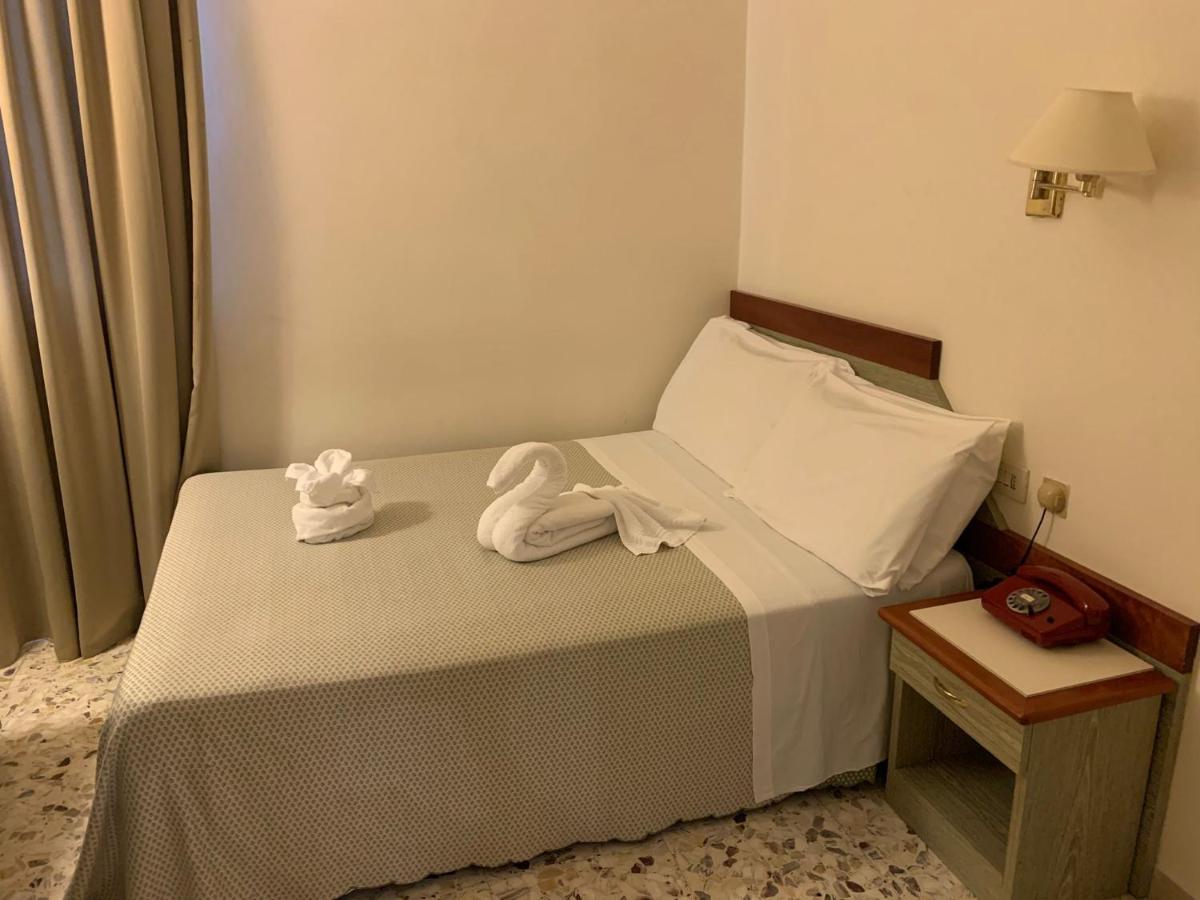 Tiziana Hotel 3*
