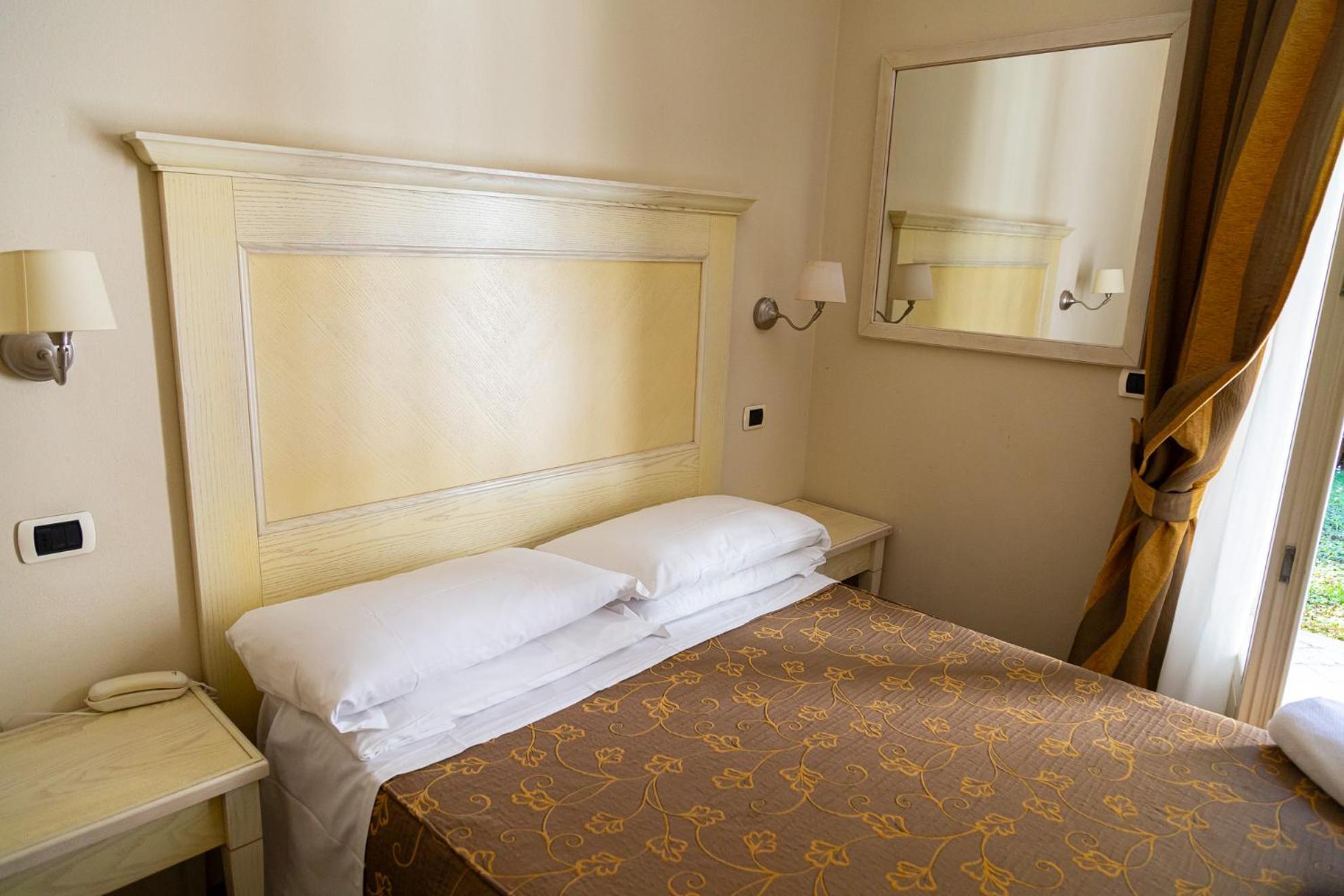 Tiziana Hotel 3*